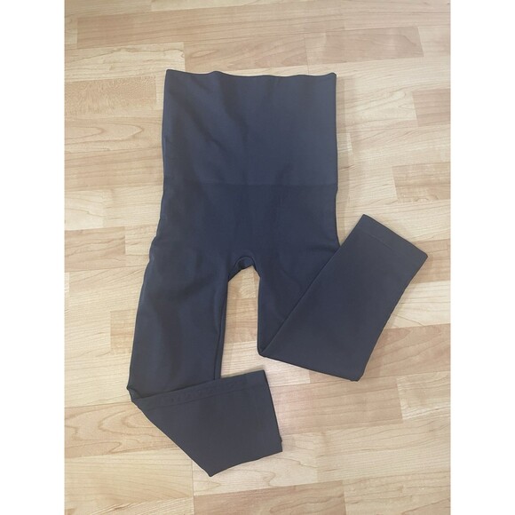 Belly Bandit Mother Tucker Postpartum Compression Capri Legging Size Small Gray - Picture 4 of 8